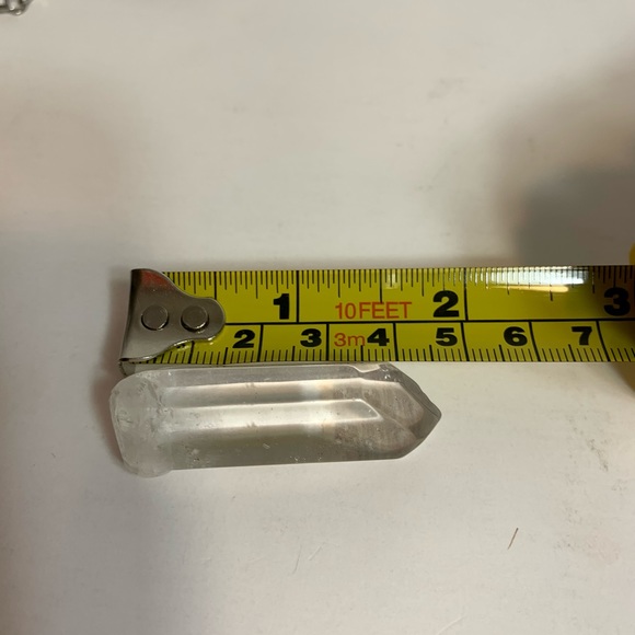 Collection of crystals including one necklace. - Picture 5 of 9